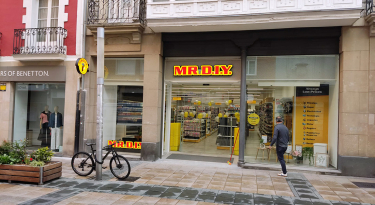 MR D.I.Y. - Vitoria, Spain